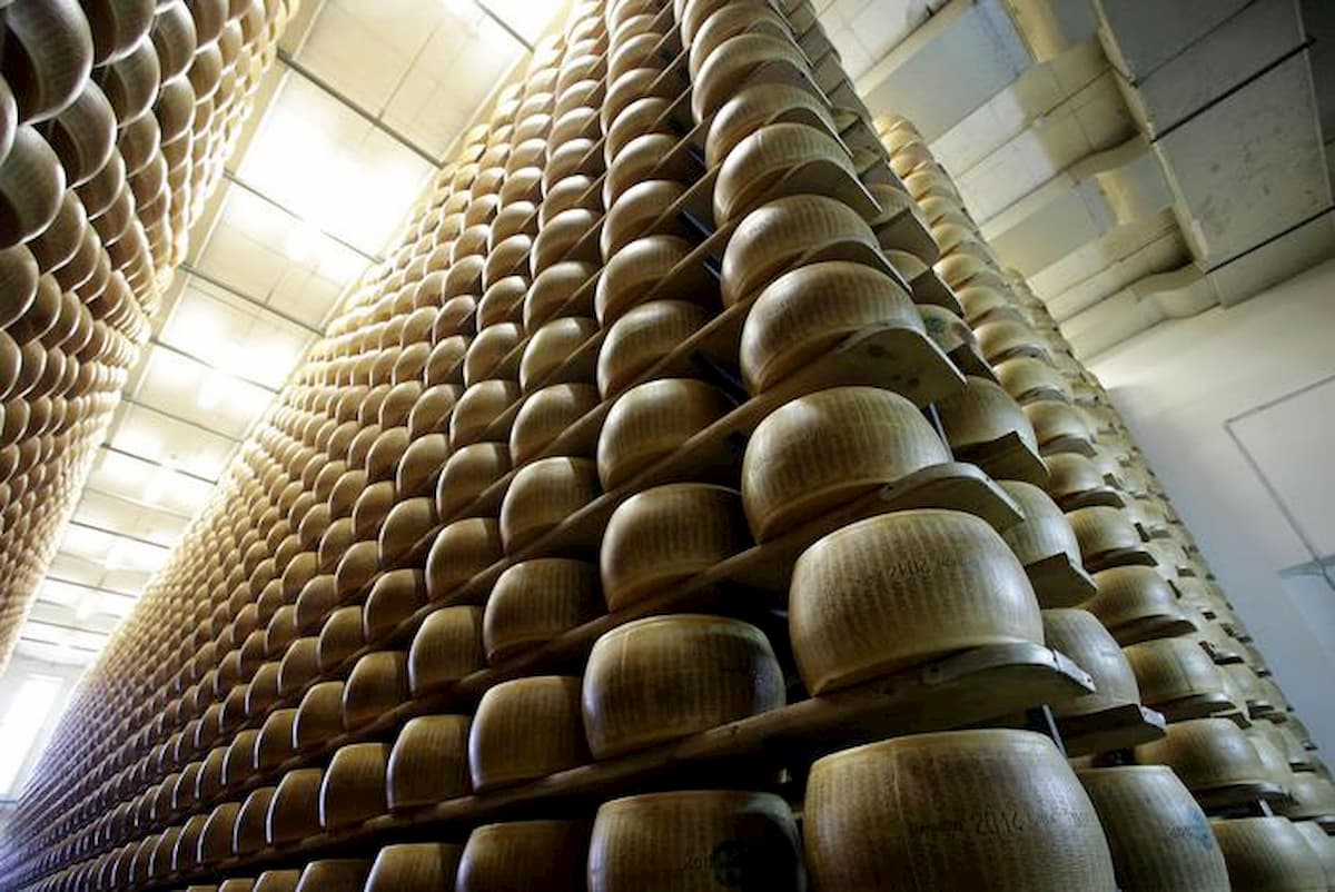 Dazi Usa, in Italia colpiti anche parmigiano e pecorino, amari e liquori