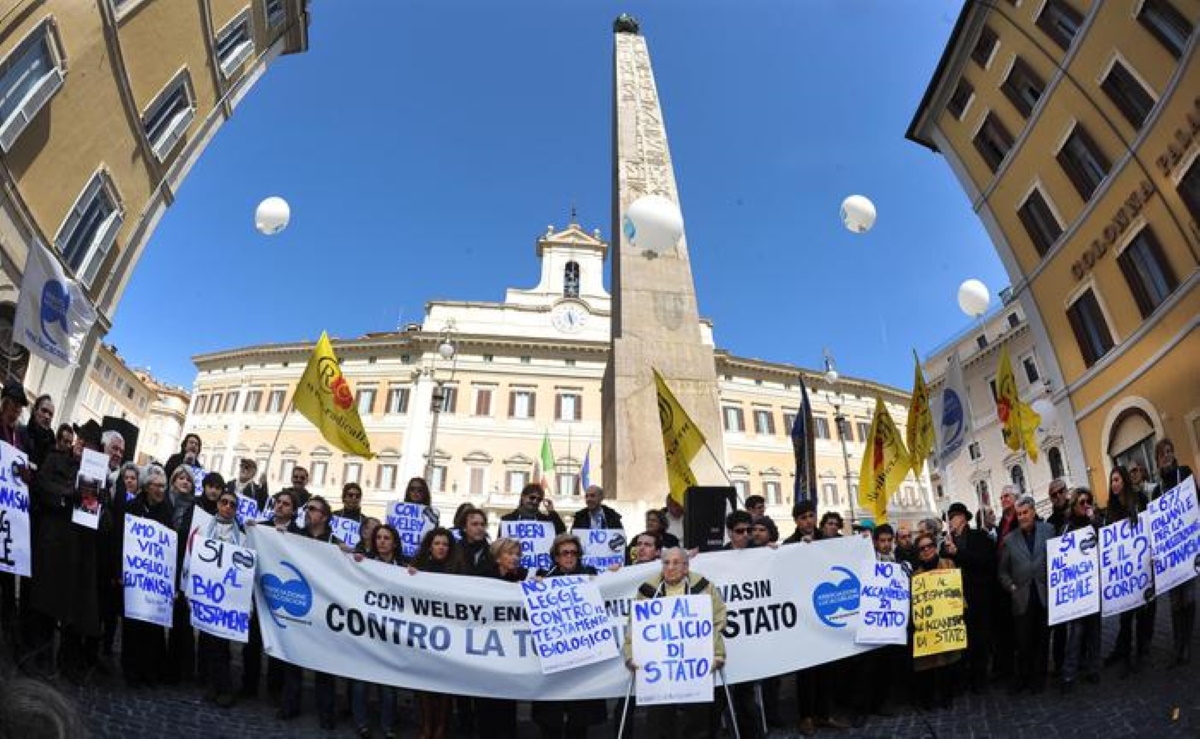 Testamento biologico stop cure senza