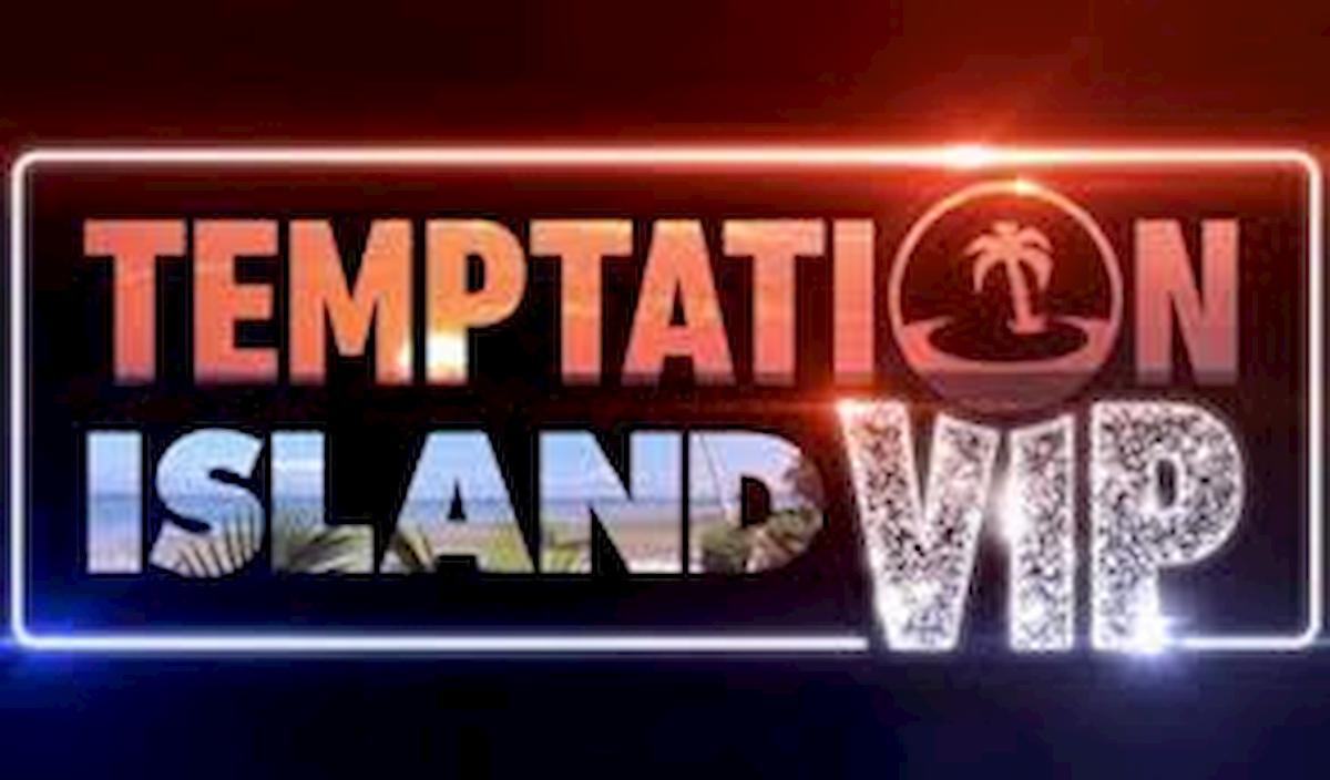Temptation Island Vip, le anticipazioni. Alex Belli come Ciro: scappa dal falò per raggiungere Delia