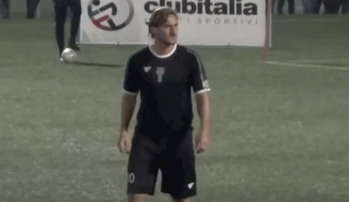 Totti tripletta Roma YouTube VIDEO gol alla sua vecchia squadra