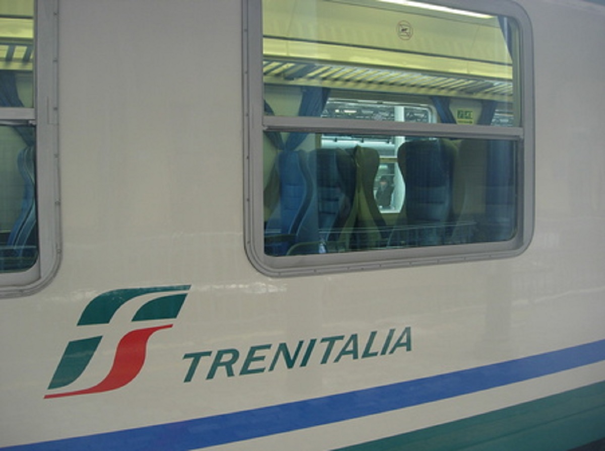 Un treno, Ansa