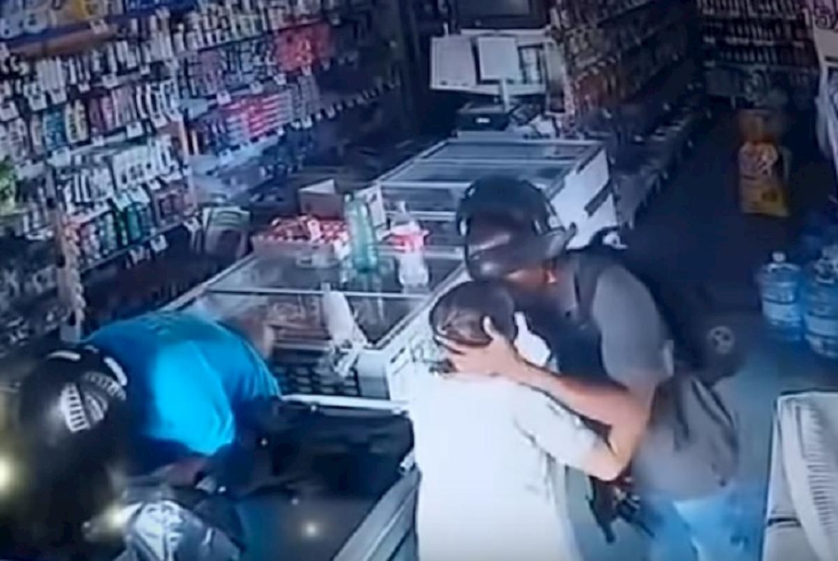 brasile rapina farmacia