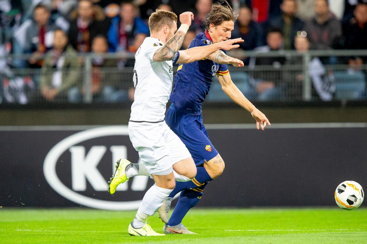 Roma, coro dei tifosi: "La mamma del laziale...". Zaniolo commenta: "Grandi"