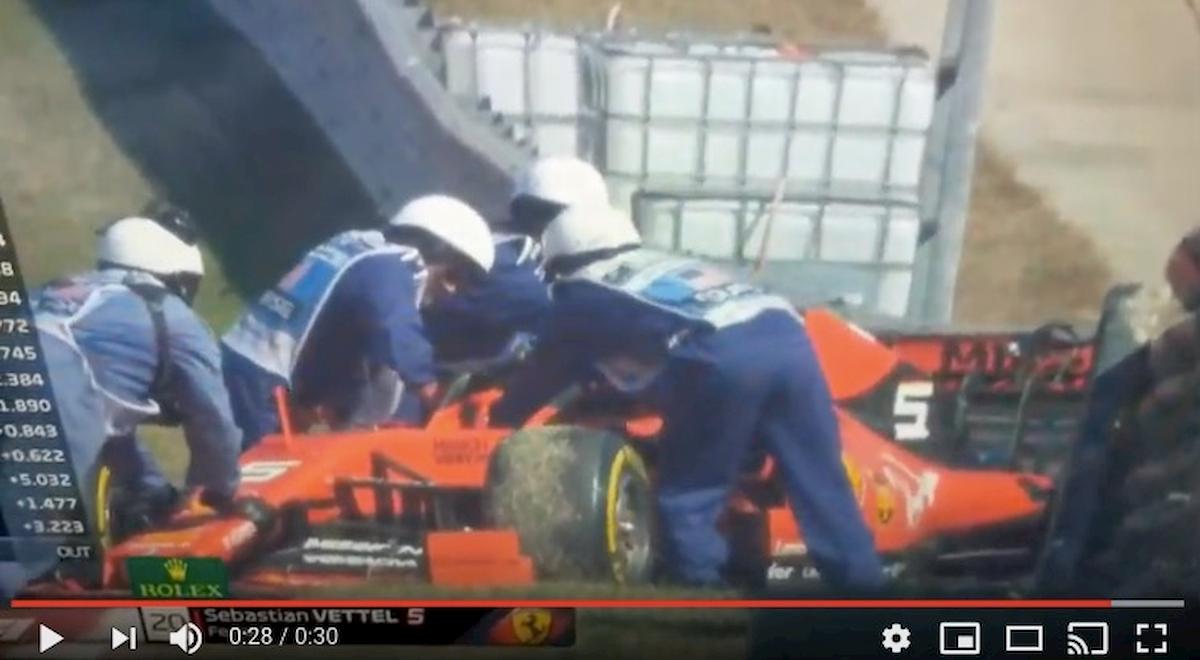 Vettel si ritira per rottura sospensione Austin video YouTube Formula 1