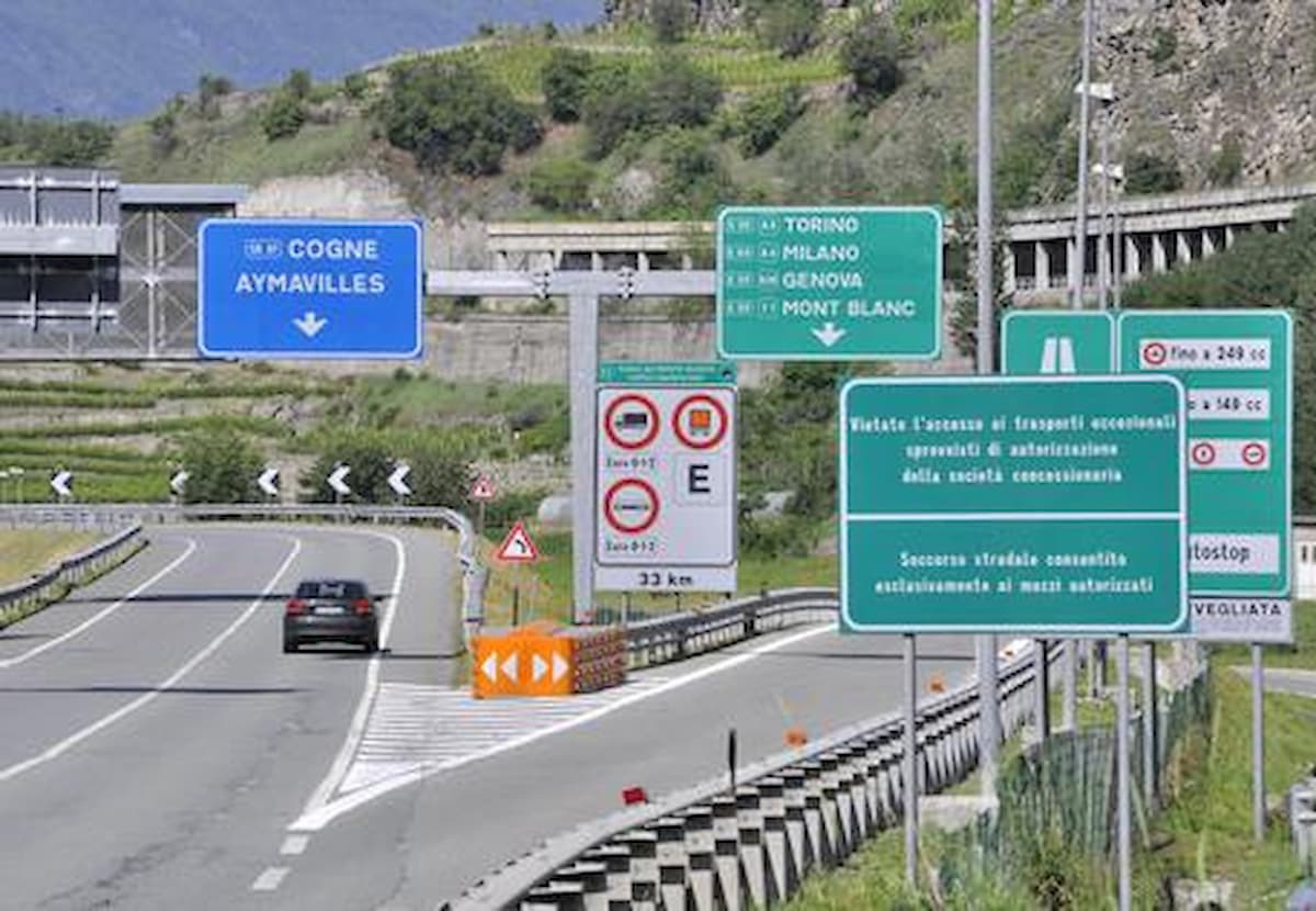 Maltempo, A5 Torino-Aosta chiusa per frana tra Ivrea e Pont Saint Martin