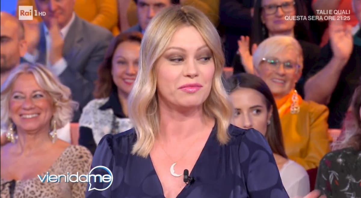 Vieni da Me, Anna Falchi: "Quella volta che Fellini mi chiamò a casa..."