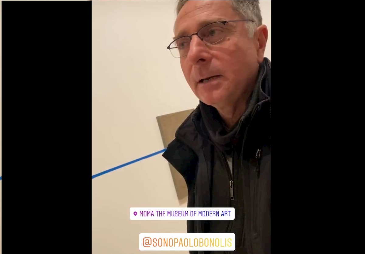 Paolo Bonolis rimproverato al museo da Sonia Bruganelli: "L'arte non è per tutti"