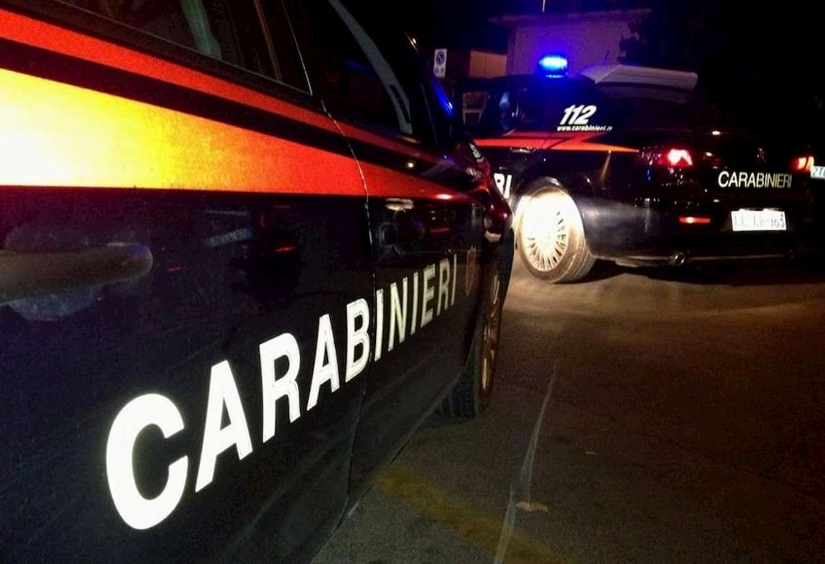 Roma, gambizzato in via Boccea si presenta in ospedale: "Mi volevano rapinare". Ma i carabinieri non gli credono