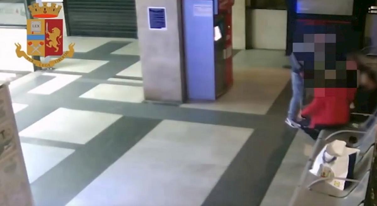 chivasso rapina stazione