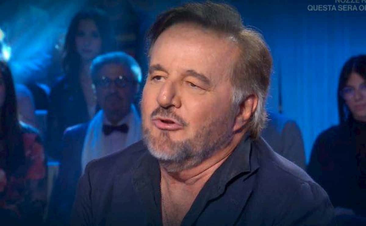 Christian De Sica a Domenica In ricorda la sua famiglia: "Papà Vittorio ci ha lasciato debiti e prima di morire..."