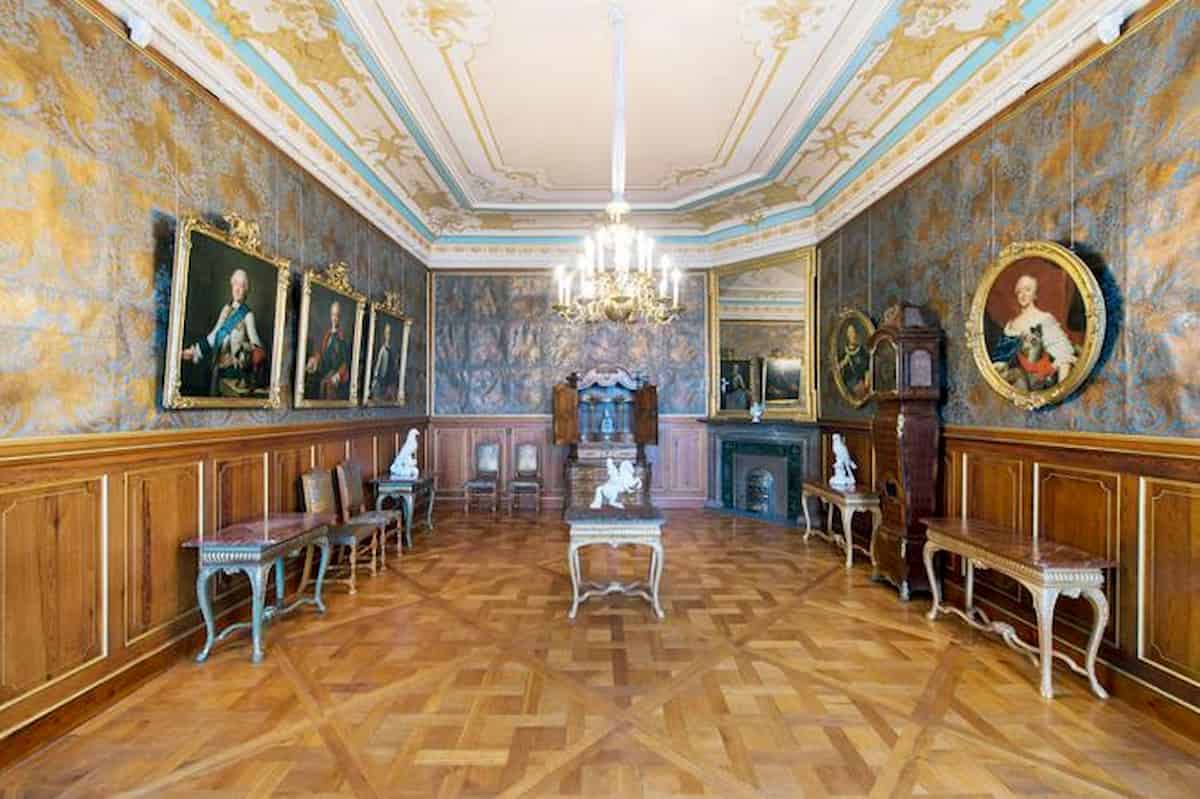 Dresda, furto da un miliardo nel castello: cosa hanno rubato nella sala dalle Volte verdi