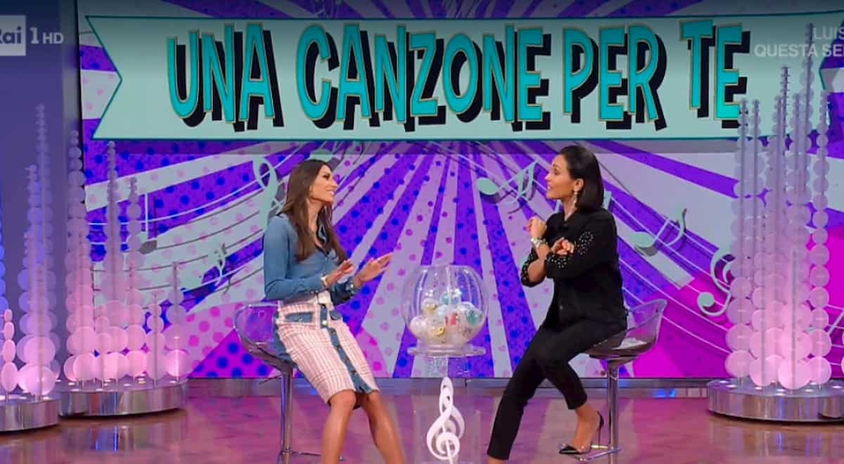 Elisabetta Gregoraci a Vieni da Me. "Briatore? Siamo in ottimi rapporti"