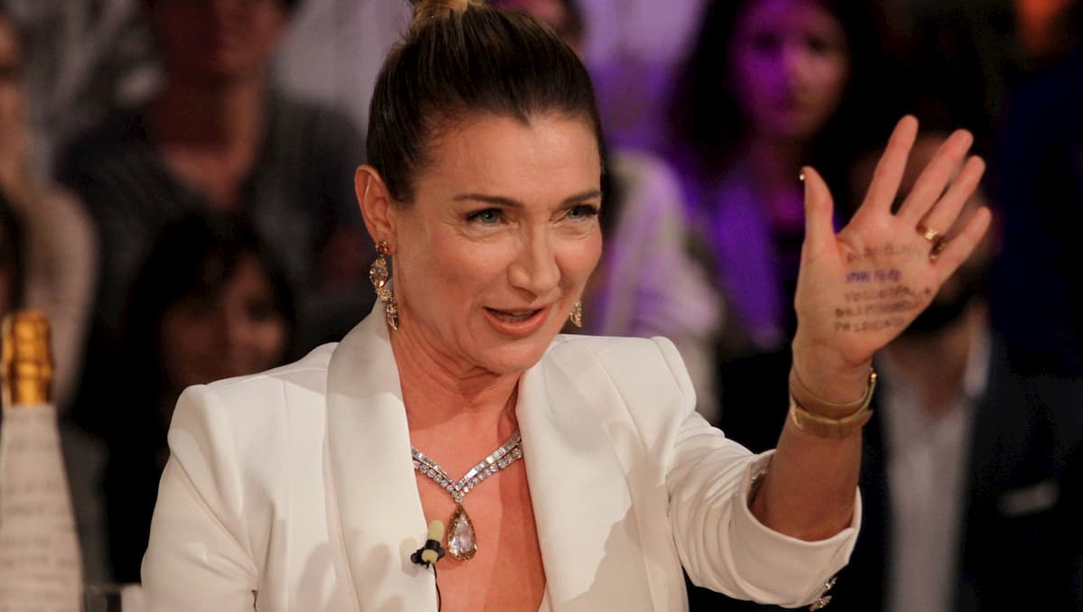 L'Assedio, Elisabetta Franchi: "Ho già comprato casa per l'aldilà a 100mila euro"