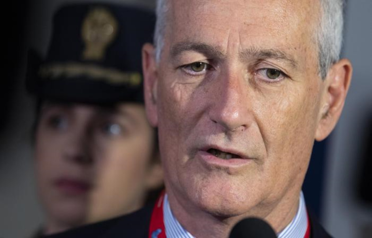 Franco Gabrielli sui suicidi in polizia: trasparenza, problema da non sottovalutare