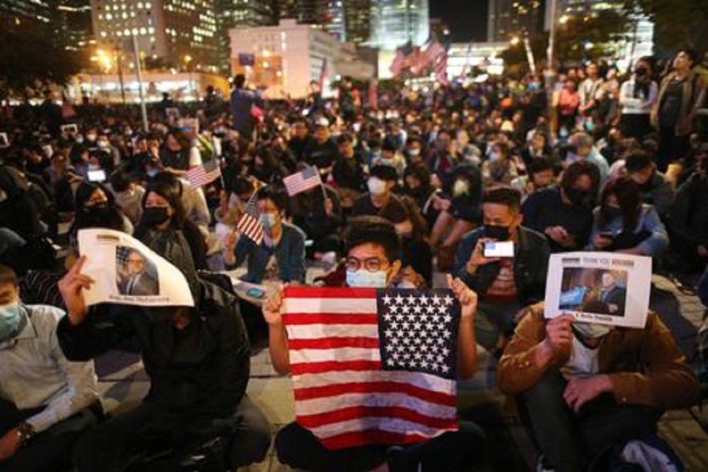 Niente, i protestanti di Hong Kong...dono della parola addio