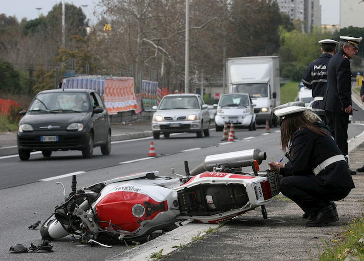 Incidenti: la classifica delle strade meno sicure per auto e moto