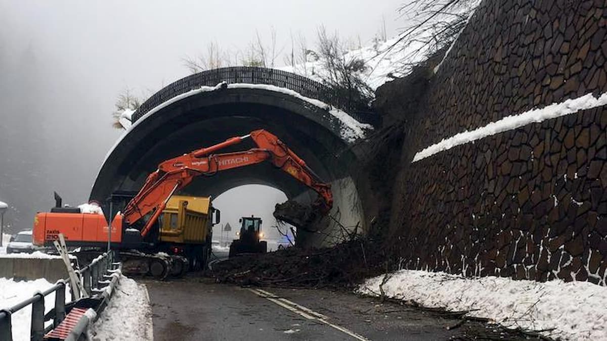 Maltempo, frane in Alto Adige, deraglia un treno in Val Pusteria. A Pordenone scuole chiuse