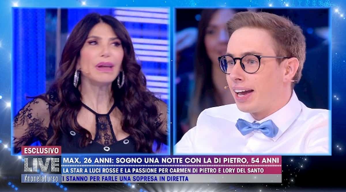 Live Non è la D'Urso, Max Felicitas: "Farei tutto a Carmen di Pietro". E lei accetta invito...