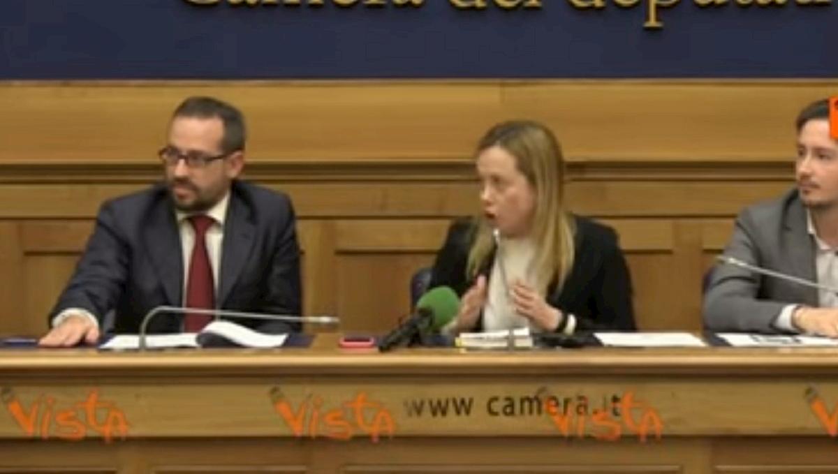 meloni contro report