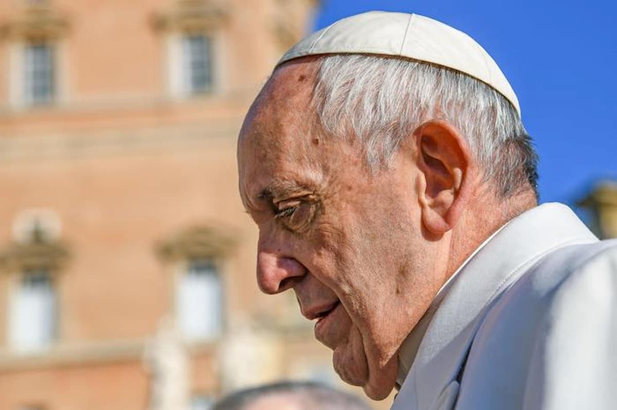 Papa Francesco apre casa per clochard in Palazzo Migliori a San Pietro