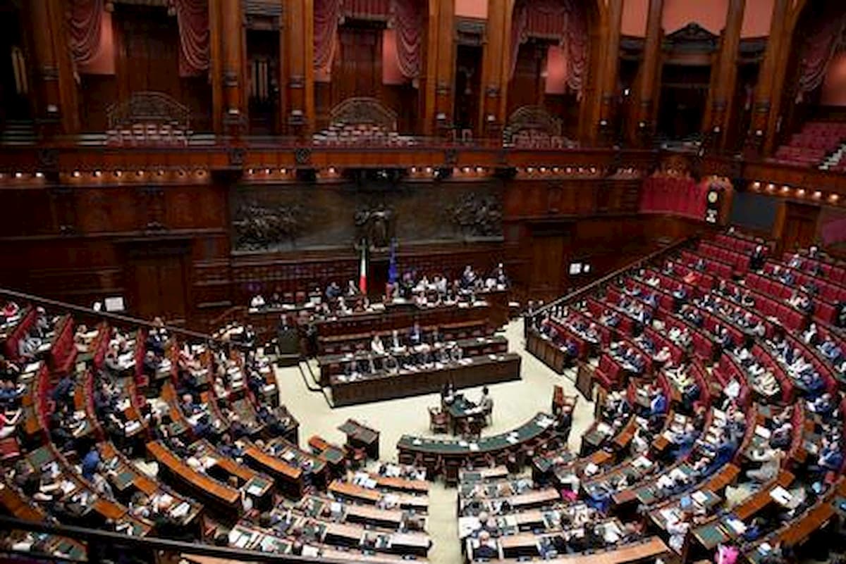 Tampon tax, riammesso l'emendamento al dl fisco sull'abbassamento dell'Iva sugli assorbenti