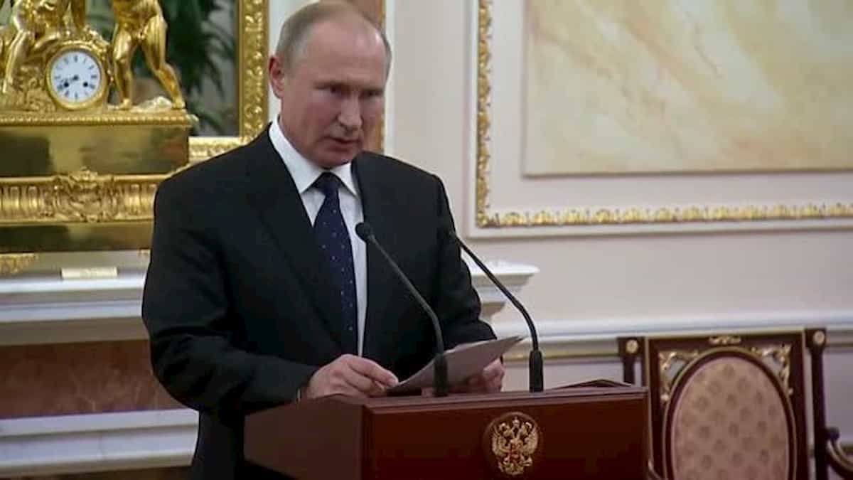 Belgorod il lancia siluri atomici russo: sollevano tsunami che affogano città