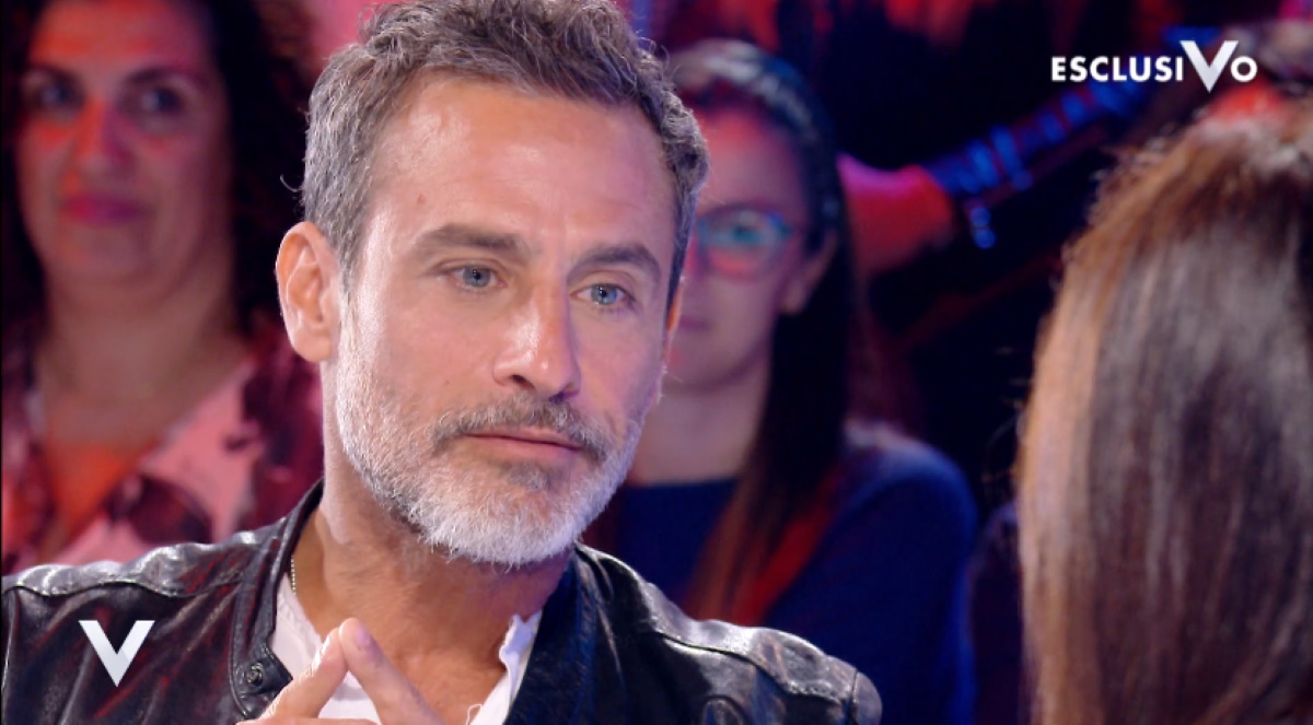 Raz Degan e la nuova fidanzata Stuart: la rivelazione a Verissimo