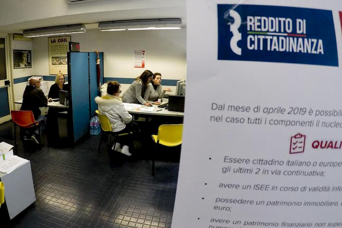 Reddito di cittadinanza a tre morti a Treviglio