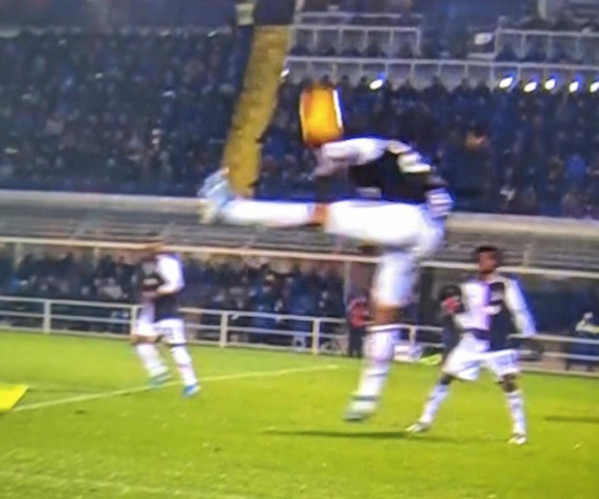 Rigore Atalanta Juventus Emre Can mano Rocchi var