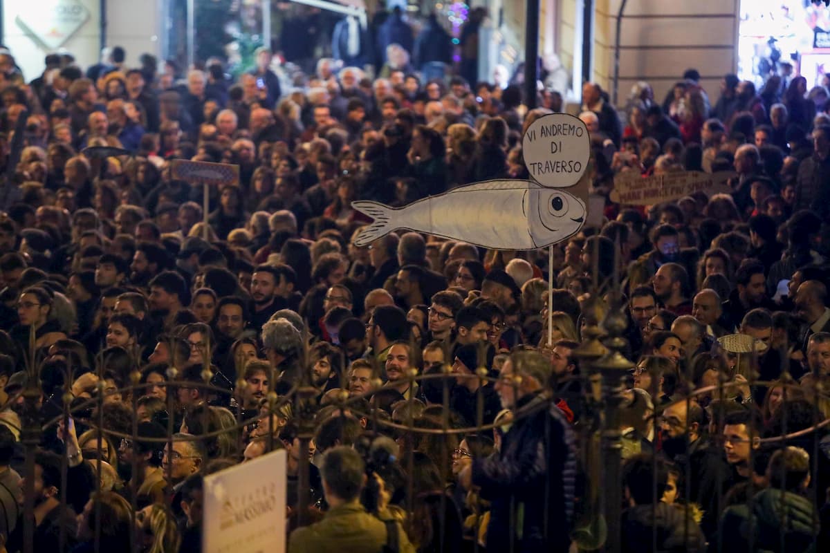 Le sardine in piazza a Palermo