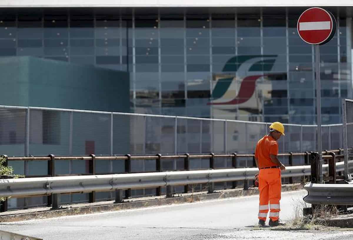 Tiburtina Alta Velocità Roma, fuoco in cabina. Piromani? No. Due altri brutti sospetti