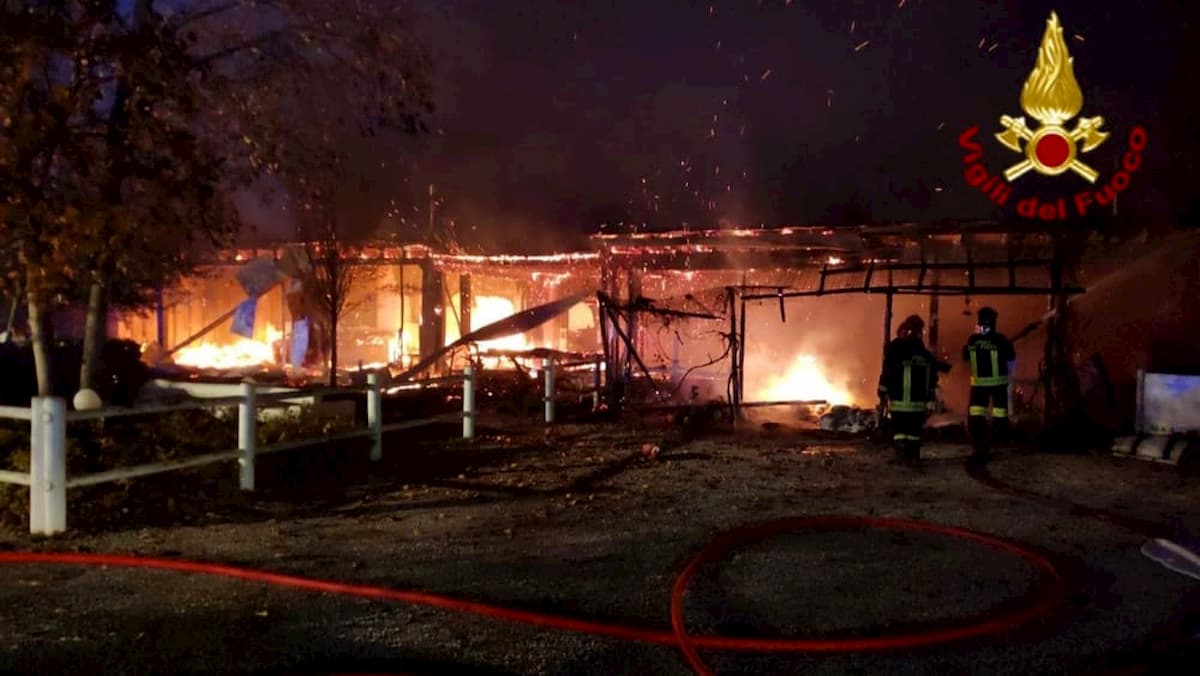 Villorba, incendio distrugge l'azienda agricola Nonno Andrea