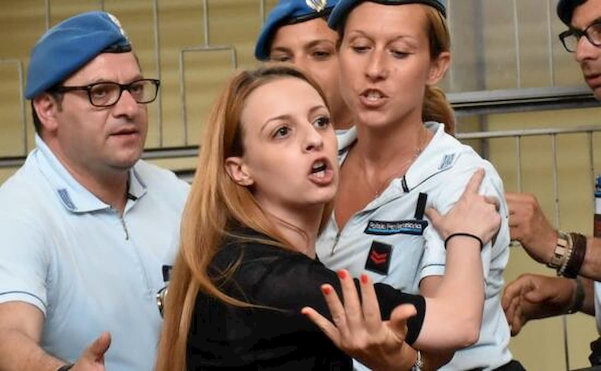 Veronica Panarello condannata, il marito: "Finalmente è finita. Lo sapevo che era stata lei".