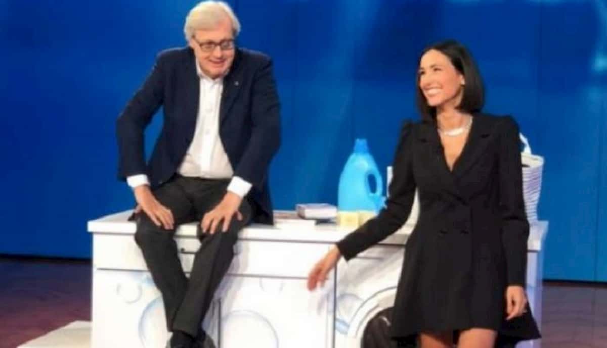Vieni da Me: il siparietto tra Vittorio Sgarbi e Caterina Balivo sulle donne che devono stare a casa