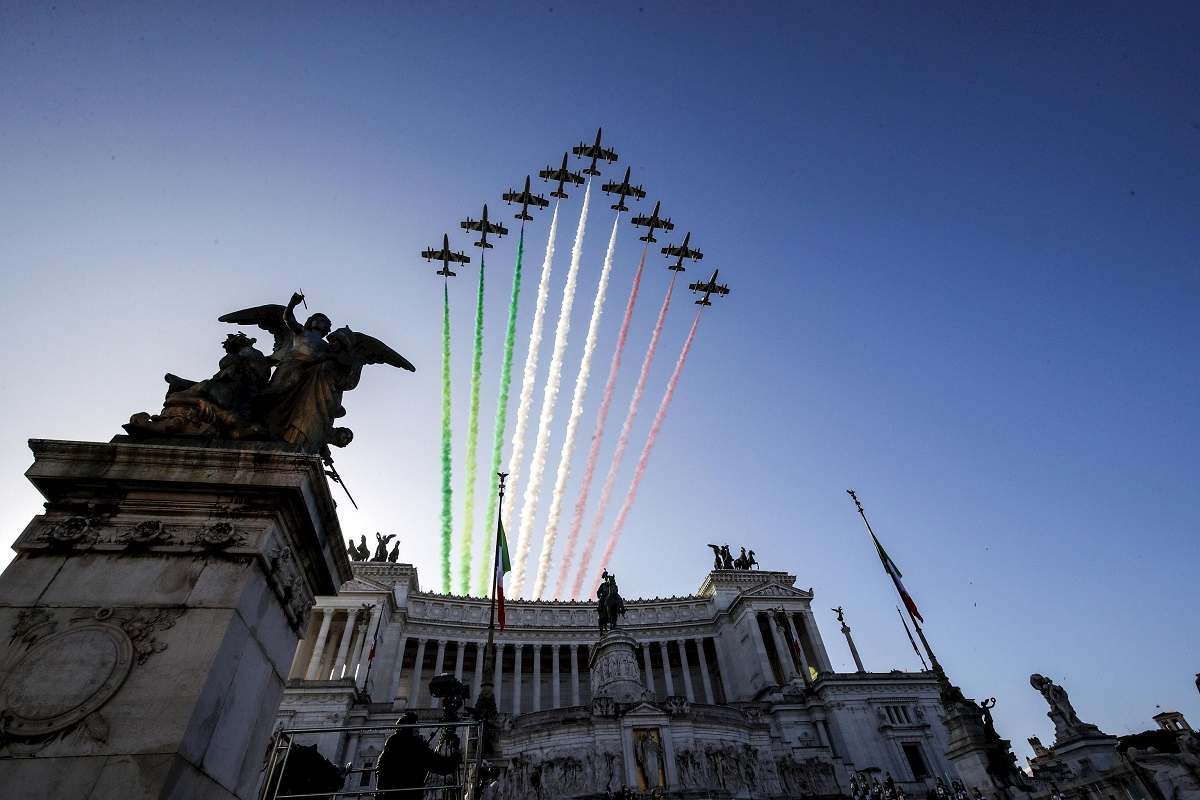 volo frecce tricolori roma