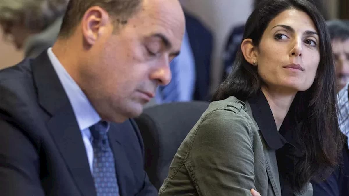 Raggi ordina: "Rifiuti Roma a Civitavecchia". Sfida a Zingaretti (che minaccia di commissariarla)