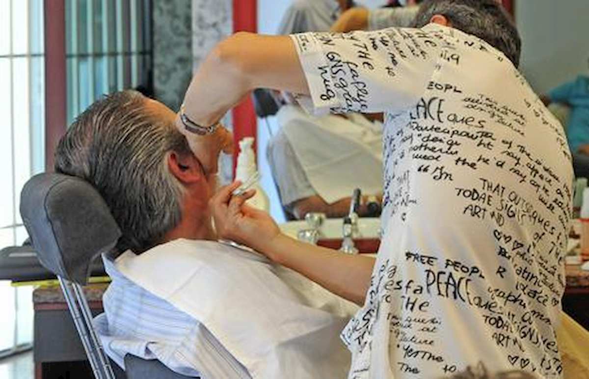 Pescara: va dal parrucchiere per farsi spuntare la barba, poi lo rapina. Arrestato 22enne