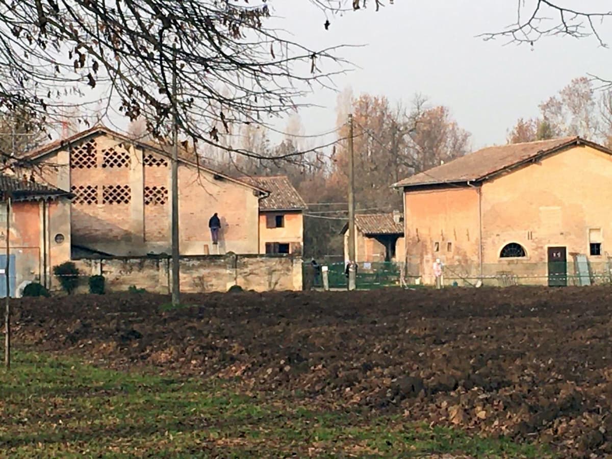 Bazzano, cinque furti sulla stessa via di Villa Gessa la notte in cui un ladro è stato ucciso