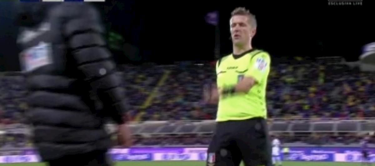 Fiorentina-Roma, follia al Franchi: lanciato un bullone in campo dopo gol Pellegrini