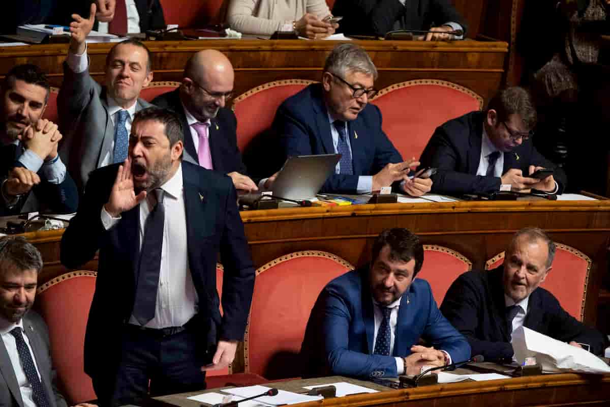 Cannabis light: i produttori non potranno venderla. Il Senato boccia la norma emendamento alla manovra