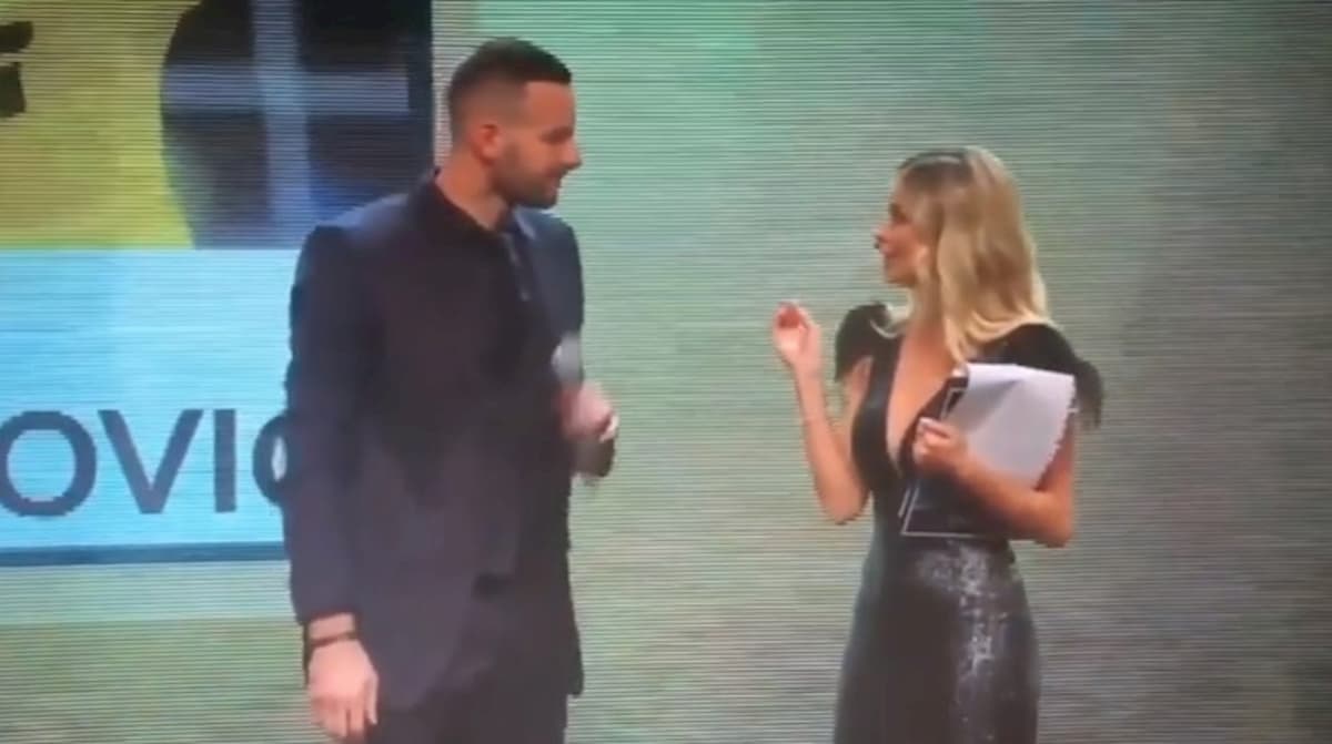 Diletta Leotta, la gaffe con Handanovic al Gran Galà del calcio