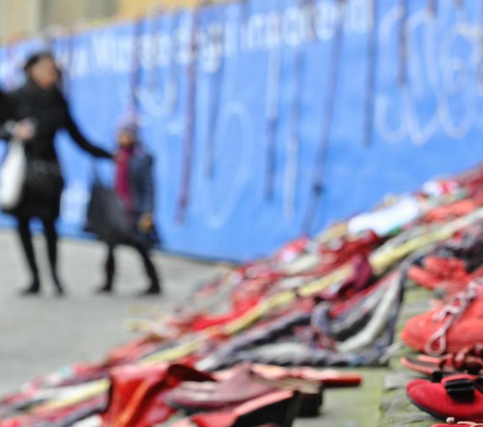 Orfani di femminicidio: lo Stato non potrà pretendere risarcimenti. Per legge. L'emendamento