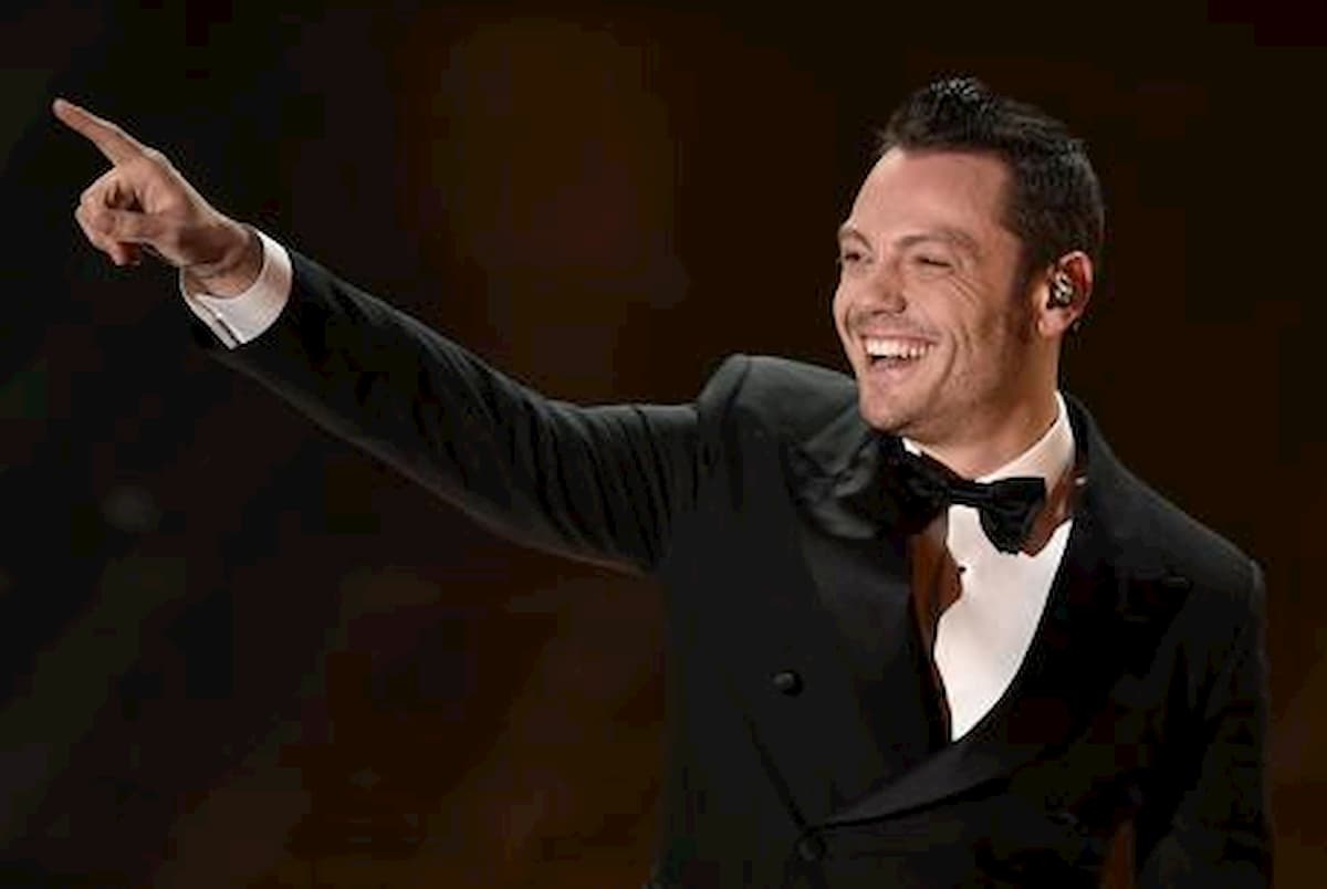 Musica su Amazon, le classifiche di singoli e album più venduti: Tiziano Ferro, Mina e Ivano Fossati...