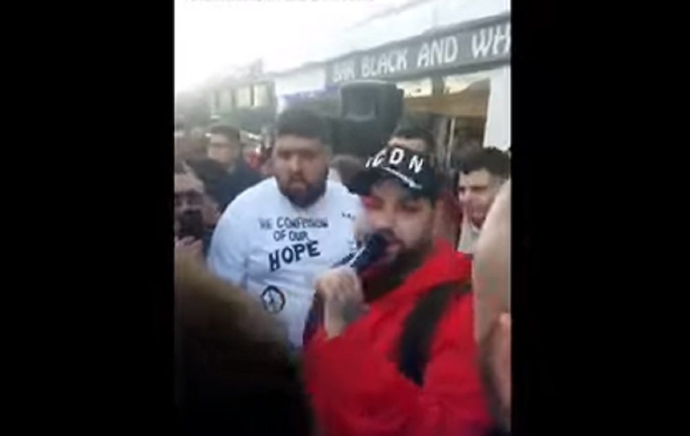 Camorra. Cantante neomelodico a Fisciano fa la dedica ai boss detenuti al 41 bis VIDEO