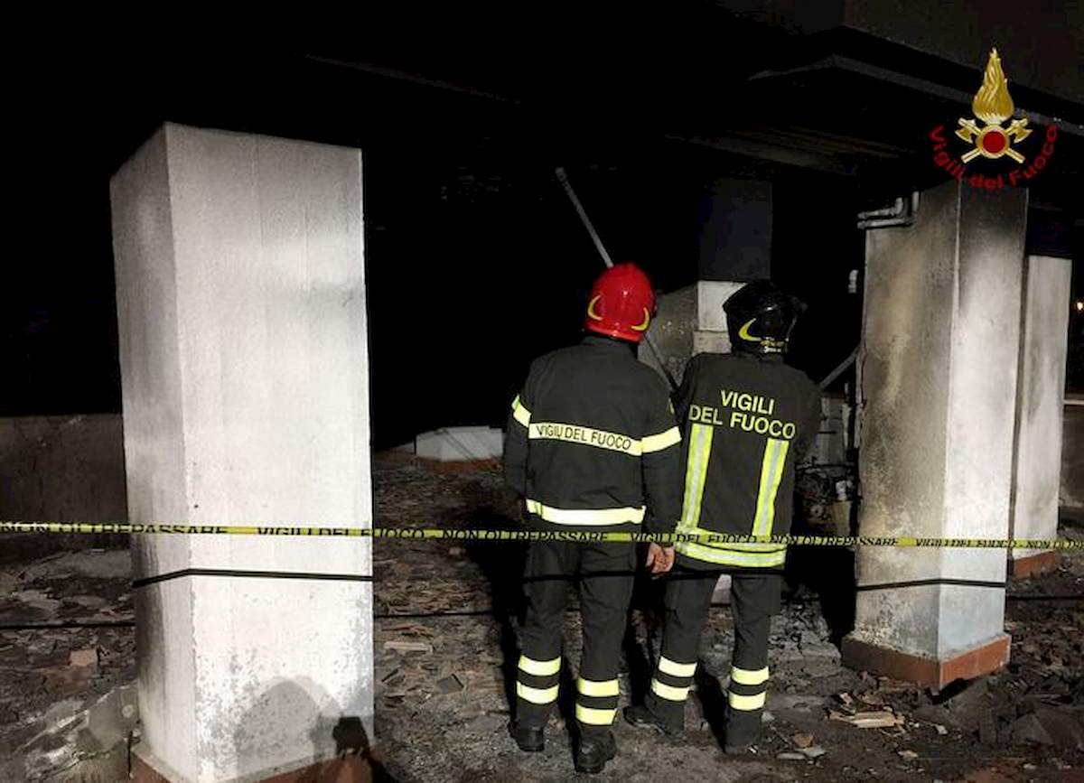 vigili fuoco follonica ansa