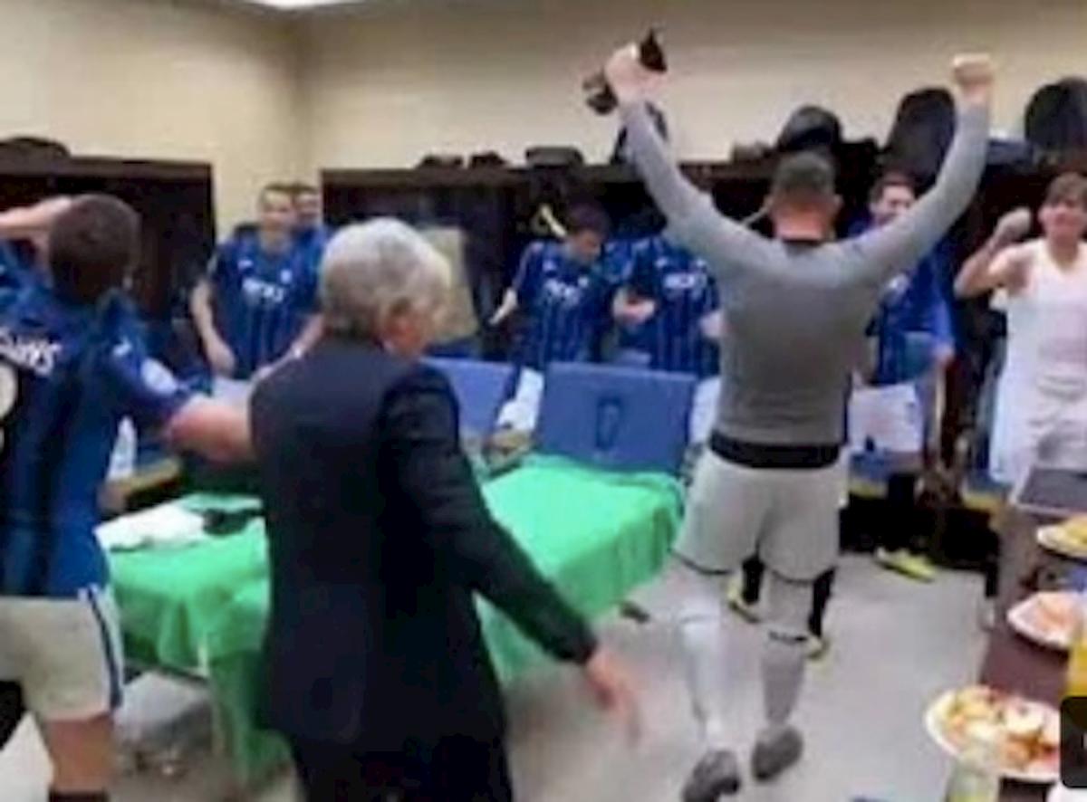 Atalanta agli ottavi di Champions, il balletto di Gasperini è virale VIDEO