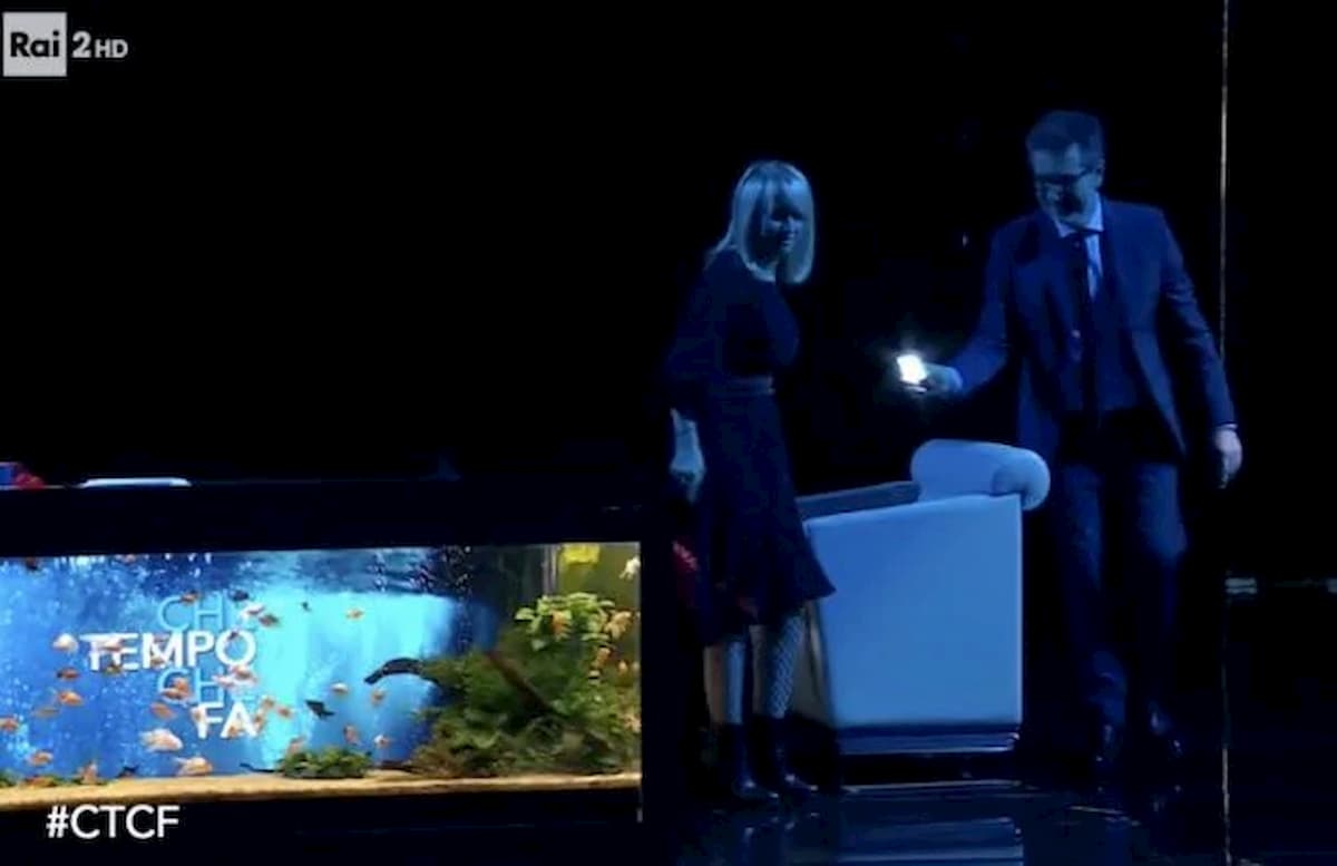 Che Tempo che Fa, Luciana Littizzetto chiede le luci di Barbara D’Urso: black out in studio