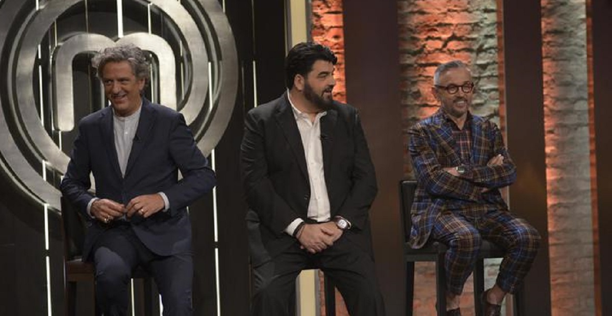 Masterchef, si riparte senza Bastianich. Nuovi test e meno prove in esterna
