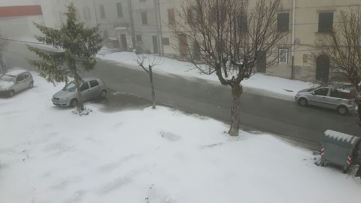 Previsioni meteo, ancora freddo e neve al Sud. Capodanno il sole