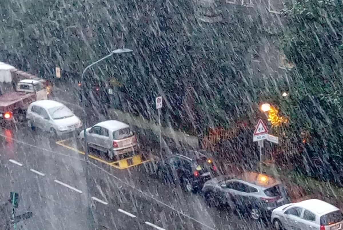 Neve a Torino e Milano: allerta maltempo in tutto il Nord